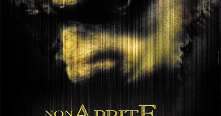 Poster for the movie "Non aprite quella porta"